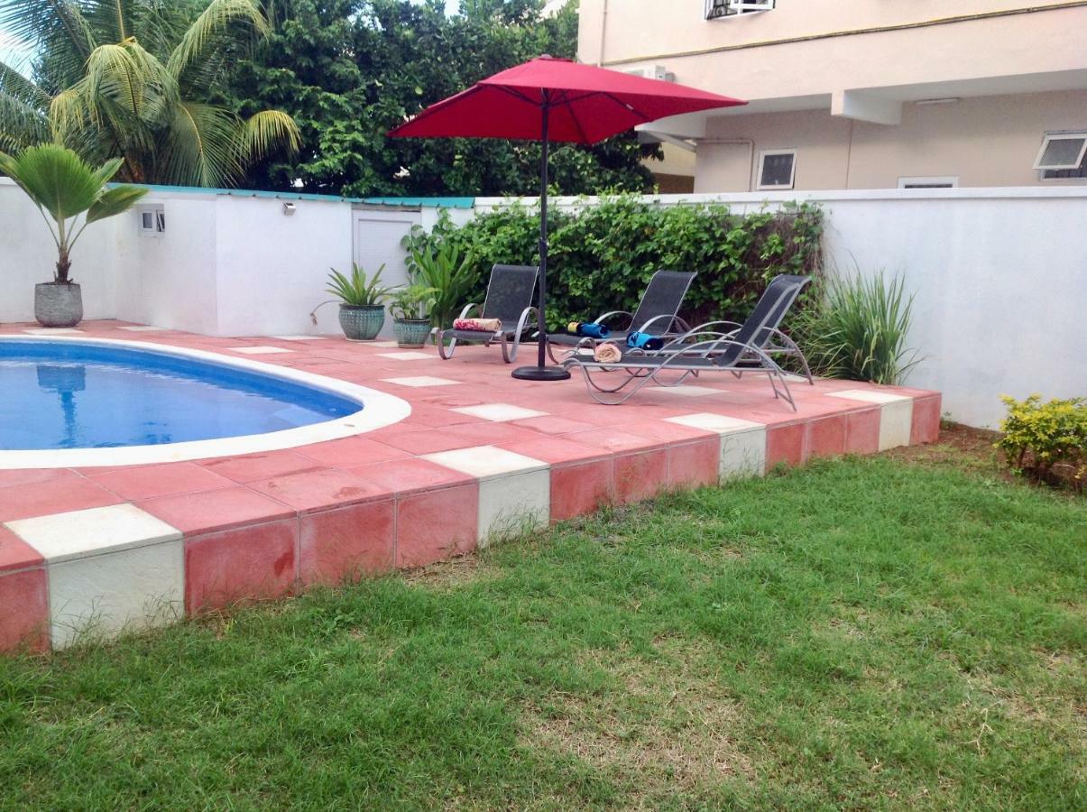 Cardamon Villa Is A 2 Bedroom With 1 Bathroom And Seperate Toilet Detached House With Ac And Swimming Pool , 5 Minutes Walk From Flic En Flac Public Beach Exteriér fotografie