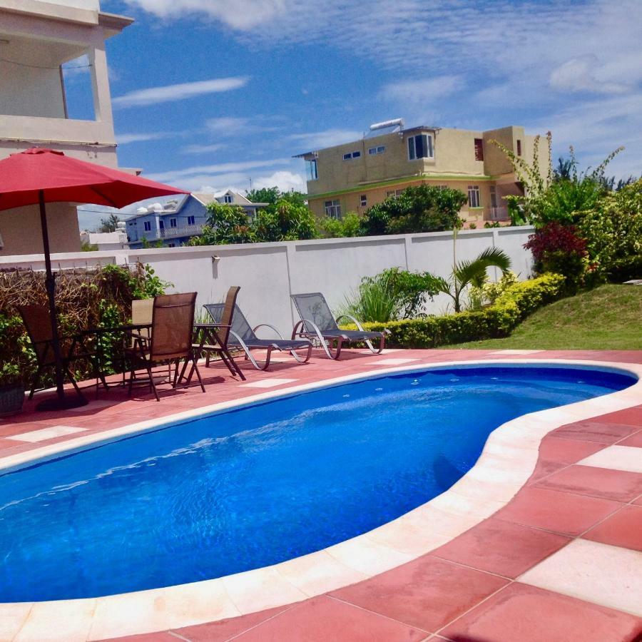 Cardamon Villa Is A 2 Bedroom With 1 Bathroom And Seperate Toilet Detached House With Ac And Swimming Pool , 5 Minutes Walk From Flic En Flac Public Beach Exteriér fotografie